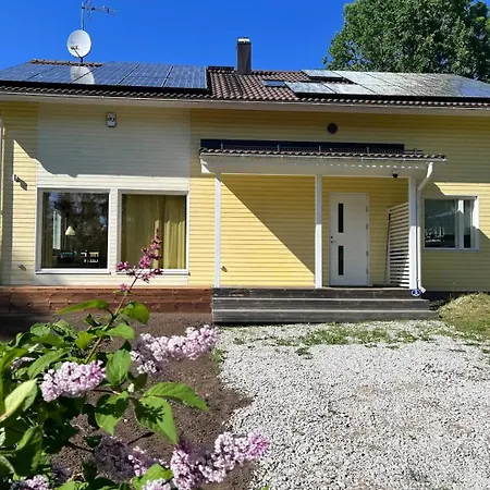 Golden Haven - Kullakodu - 2-bedroom House With Sauna, Patio, Grill, Walk To *