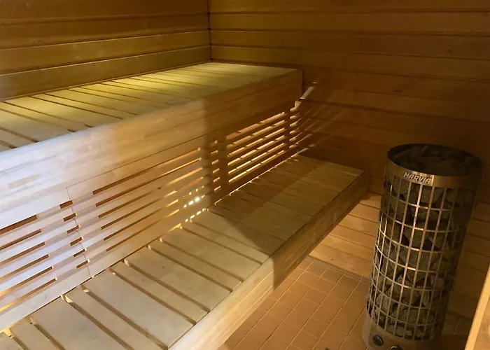 Golden Haven - Kullakodu - 2-bedroom House With Sauna, Patio, Grill, Walk To