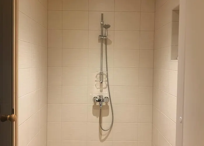 Golden Haven - Kullakodu - 2-bedroom House With Sauna, Patio, Grill, Walk To Viti