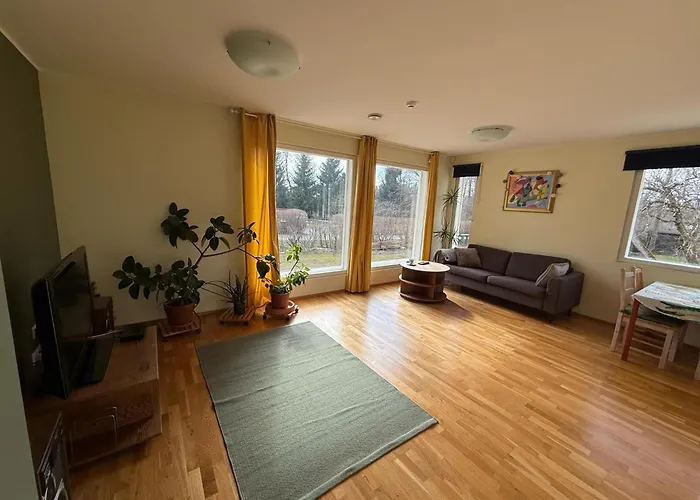 Golden Haven - Kullakodu - 2-bedroom House With Sauna, Patio, Grill, Walk To Prázdninový dům Viti